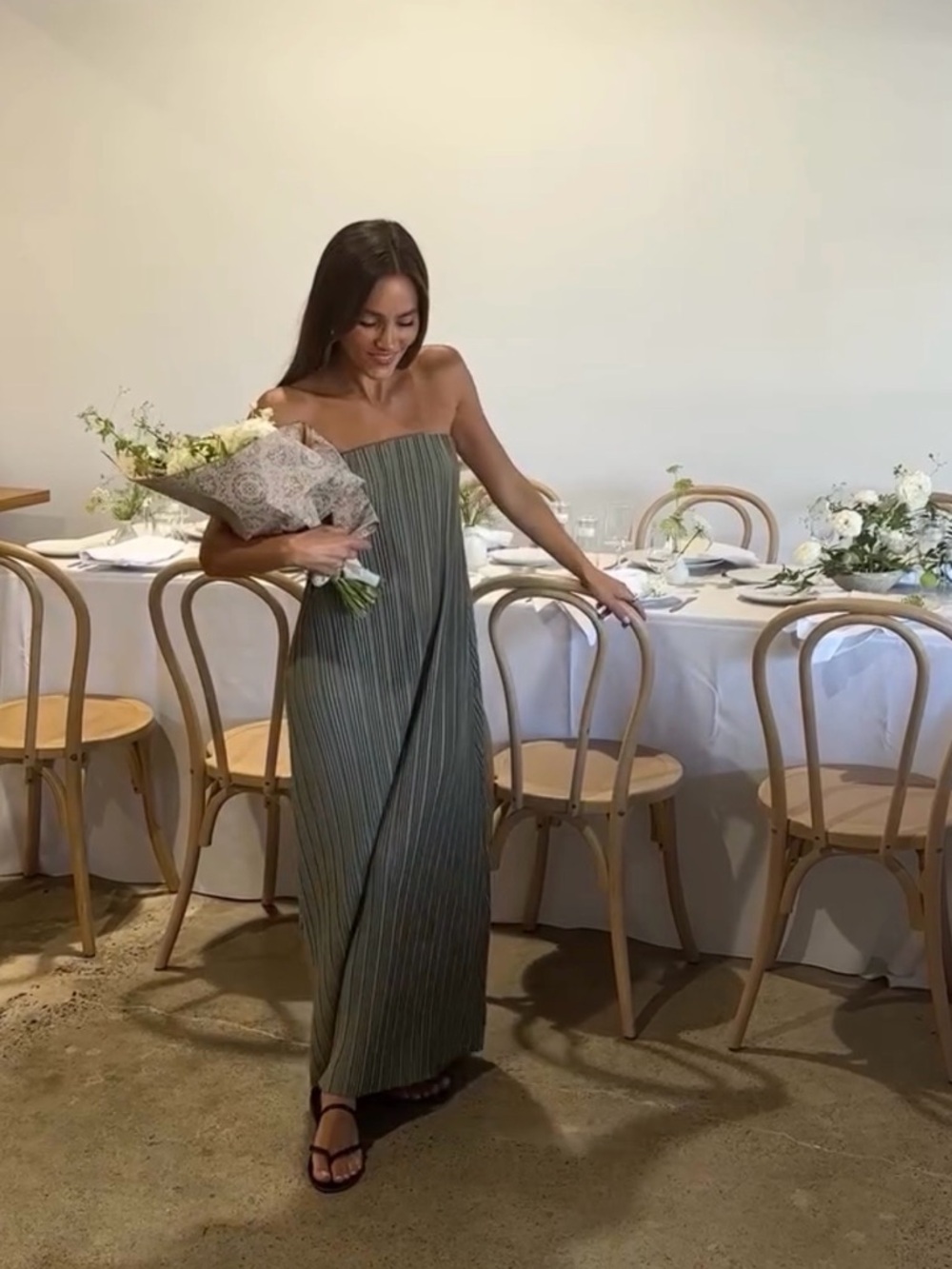 Oak + Fort Sage Green
Pleated Tube Dress Small